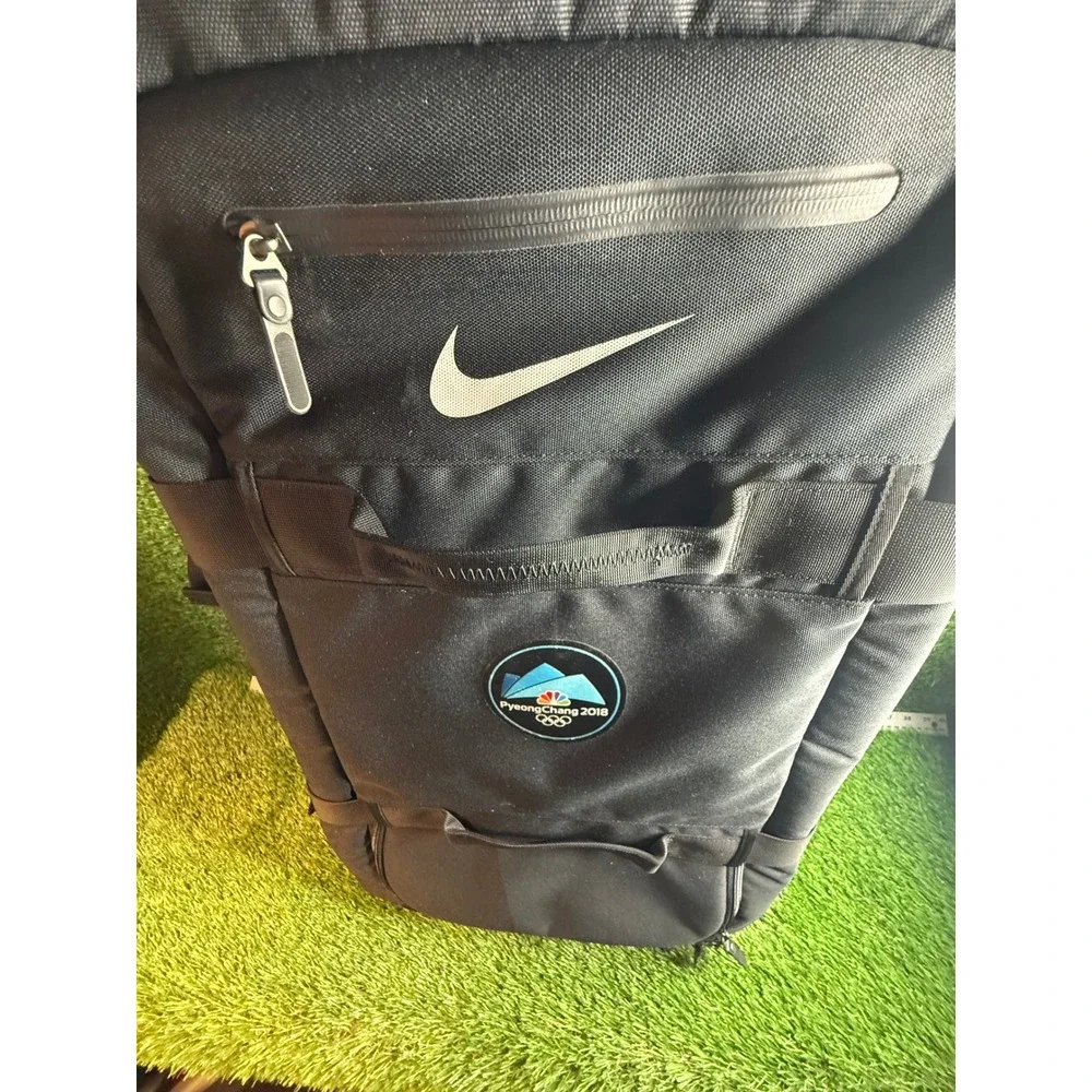 Nike‎ FIFTYONE49 Cabin Roller Bag Wheeled Suitcase Luggage Black 26